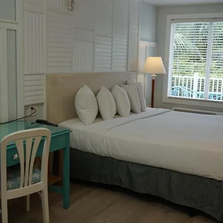 Lighthouse Resort: Inn & Suites Fort Myers Beach Exterior foto